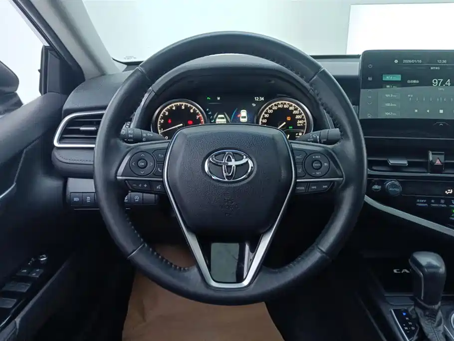Toyota Camry 2023 2.0G Luxury Edition фото 15
