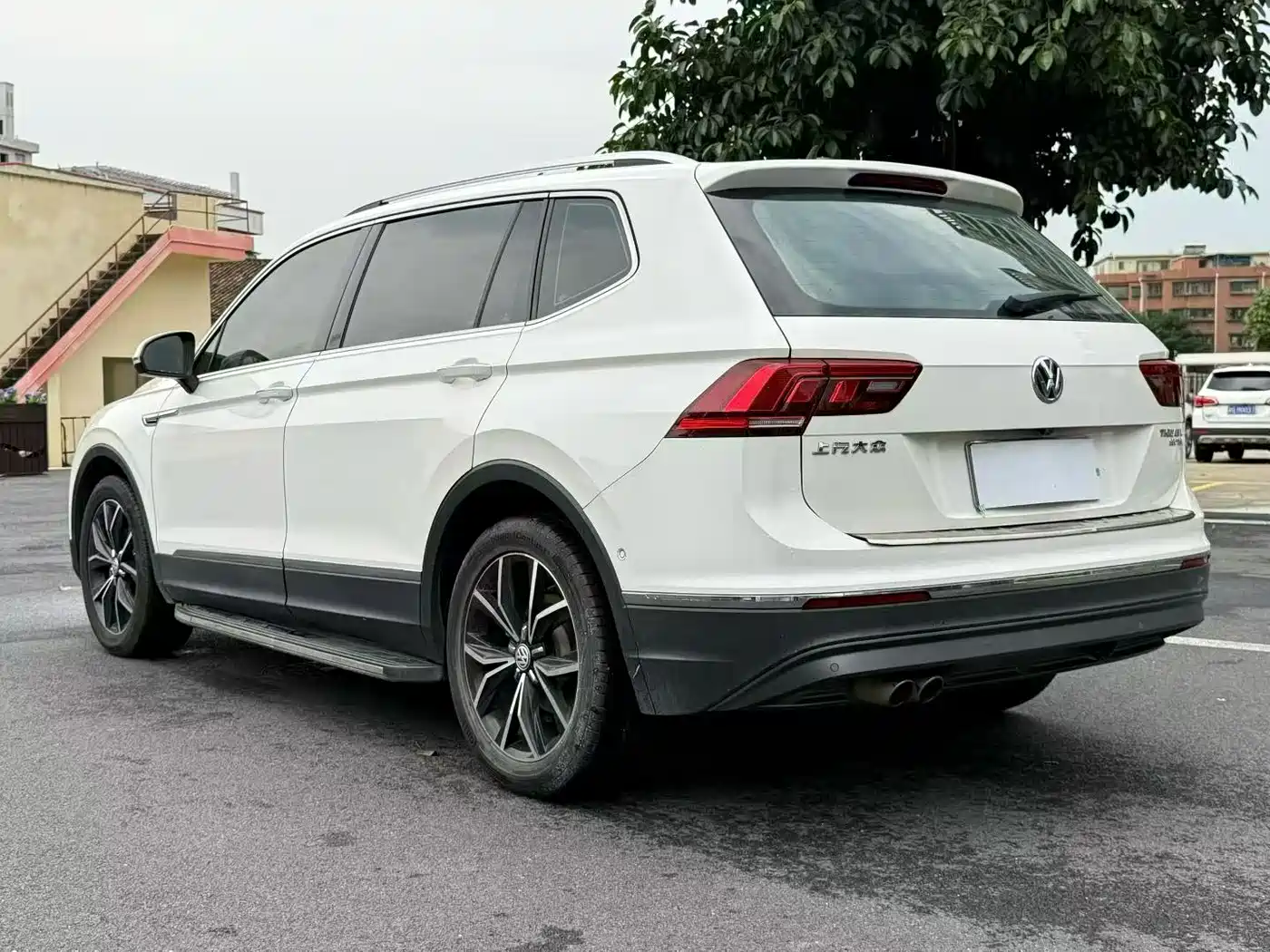 Volkswagen Tiguan L 2019 330TSI Automatic 2WD Smart Luxury Edition China VI фото 8