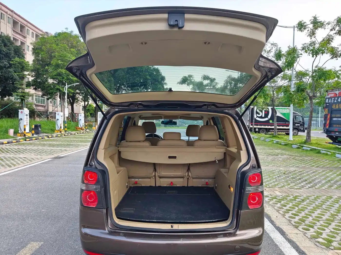 Volkswagen Touran 2013 1.4T DSG Comfort 5-seater фото 20
