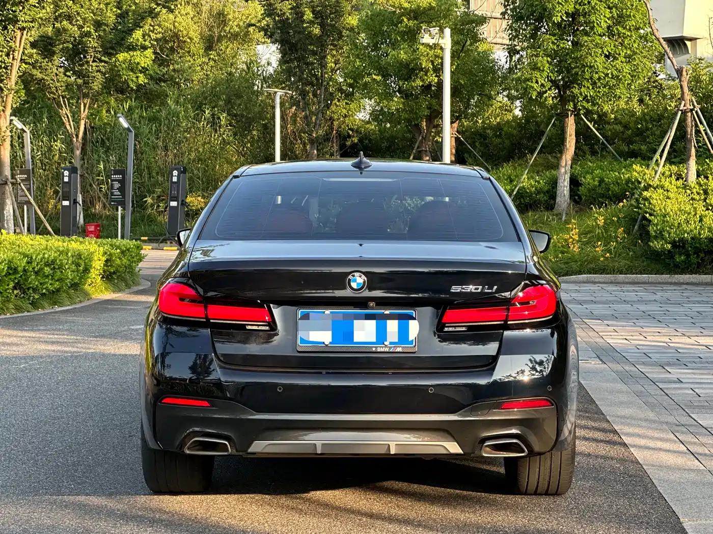 BMW 5 Series 2022 530Li Exclusive M Sport Package фото 5