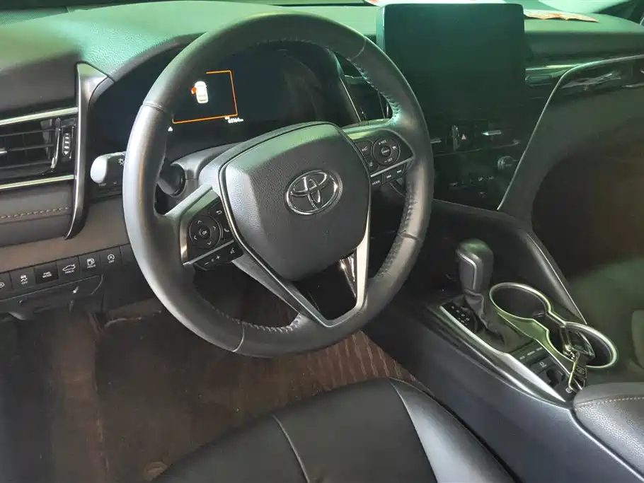 Toyota Camry 2021 2.5G Luxury Edition фото 12
