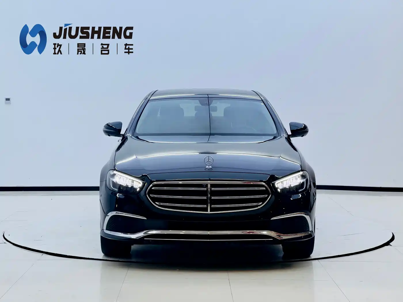Mercedes-Benz E-Class 2022 Second Facelift E 300 L Luxury фото 2