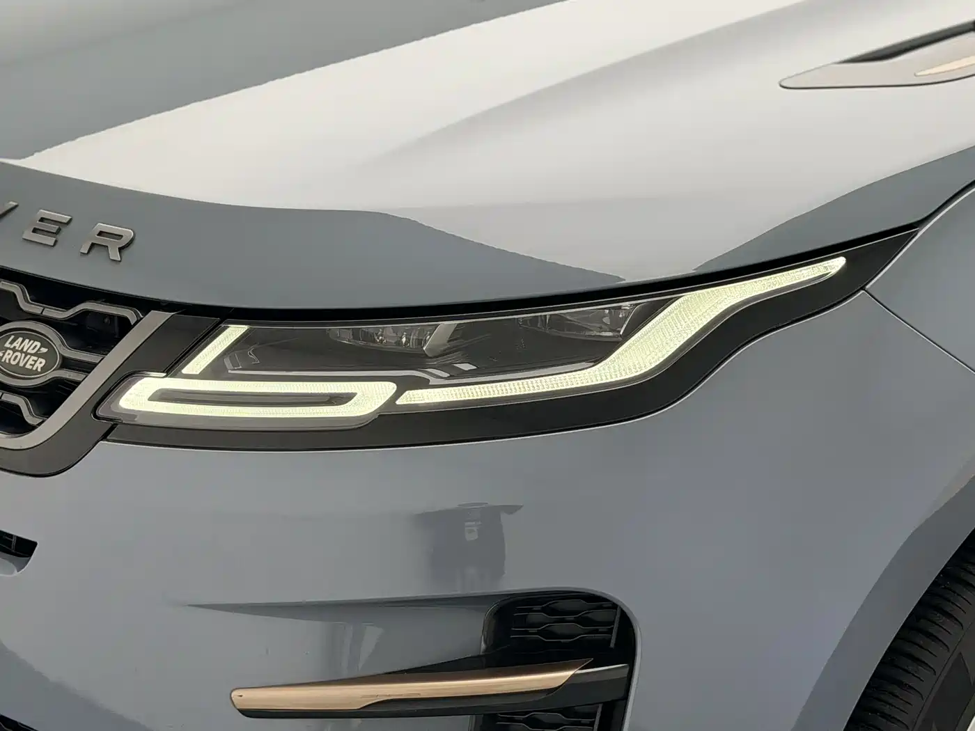 Land Rover Range Rover Evoque 2020 249PS R-DYNAMIC SE Sport Tech Edition фото 13