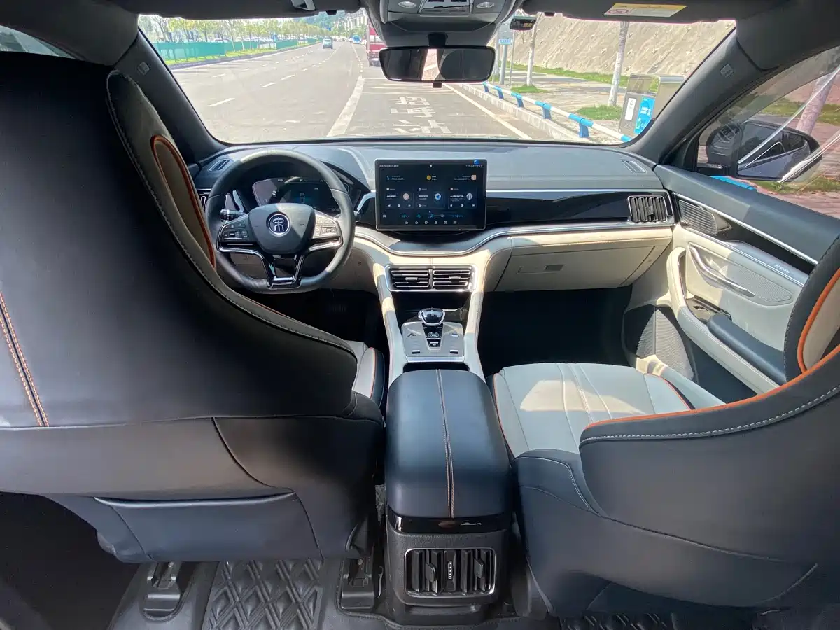 BYD Song PLUS PHEV 2021 DM-i 110KM Flagship фото 5
