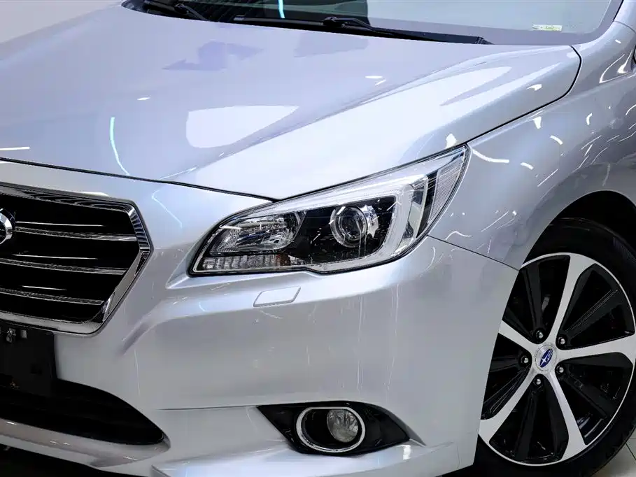 Subaru Legacy 2016 2.5i AWD Glory Edition фото 10