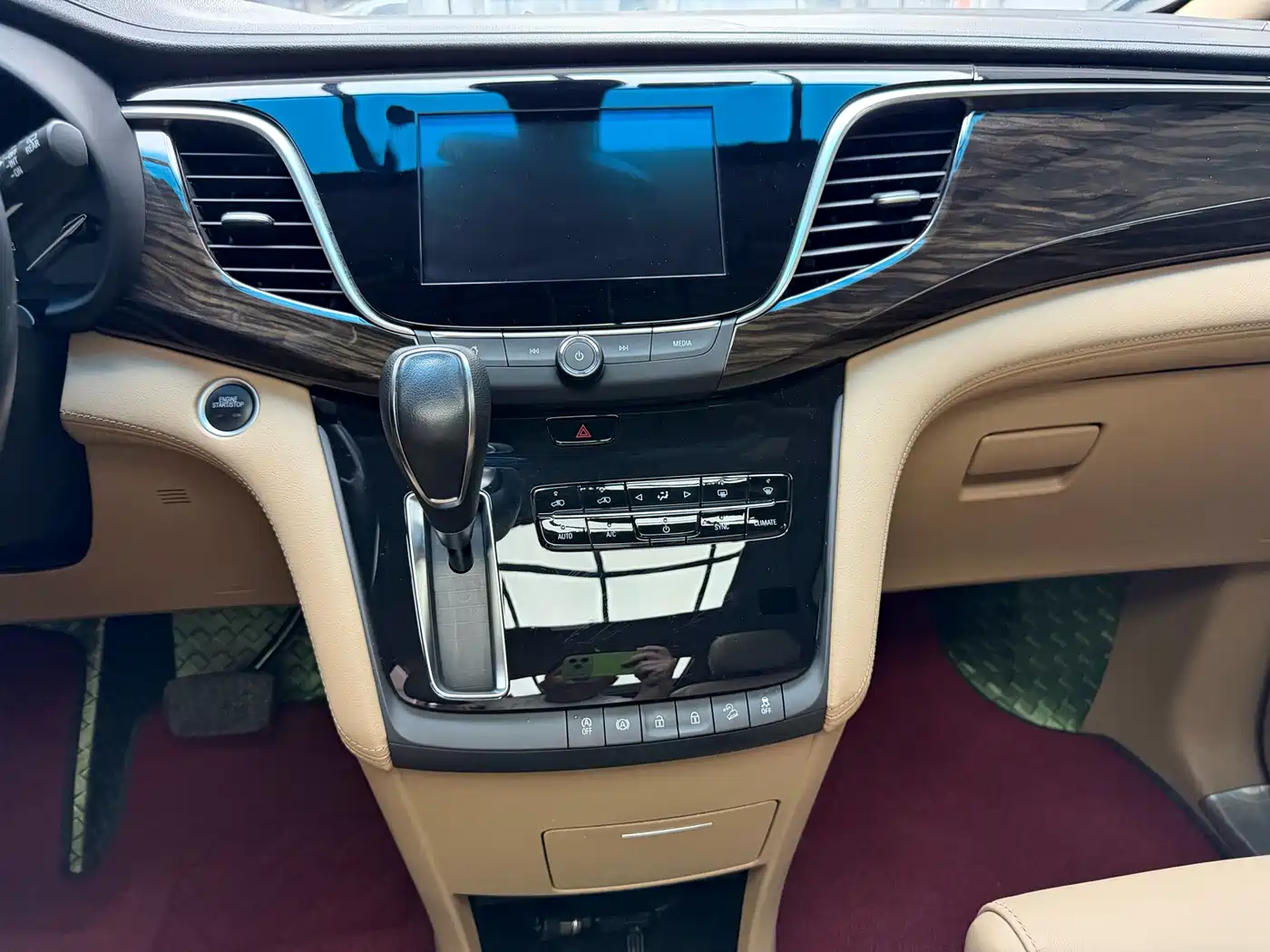 Buick GL8 2018 ES 28T Luxury Type China VI фото 34