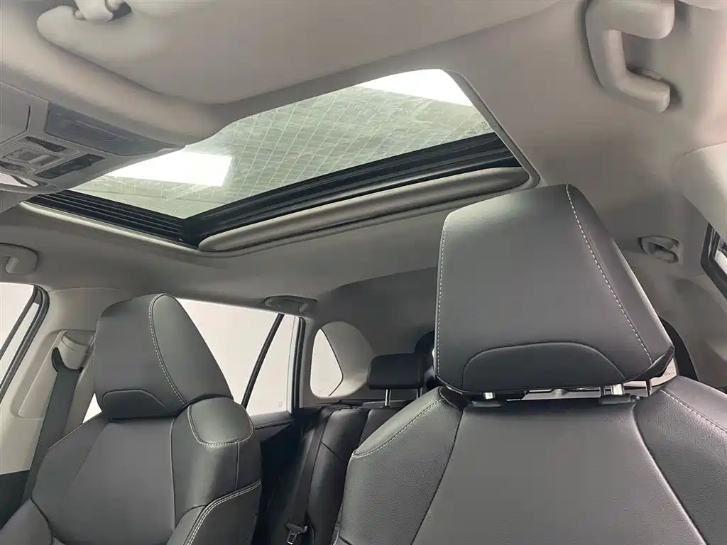 Toyota RAV4 Rongfang 2021 2.0L CVT 2WD Trend PLUS фото 9