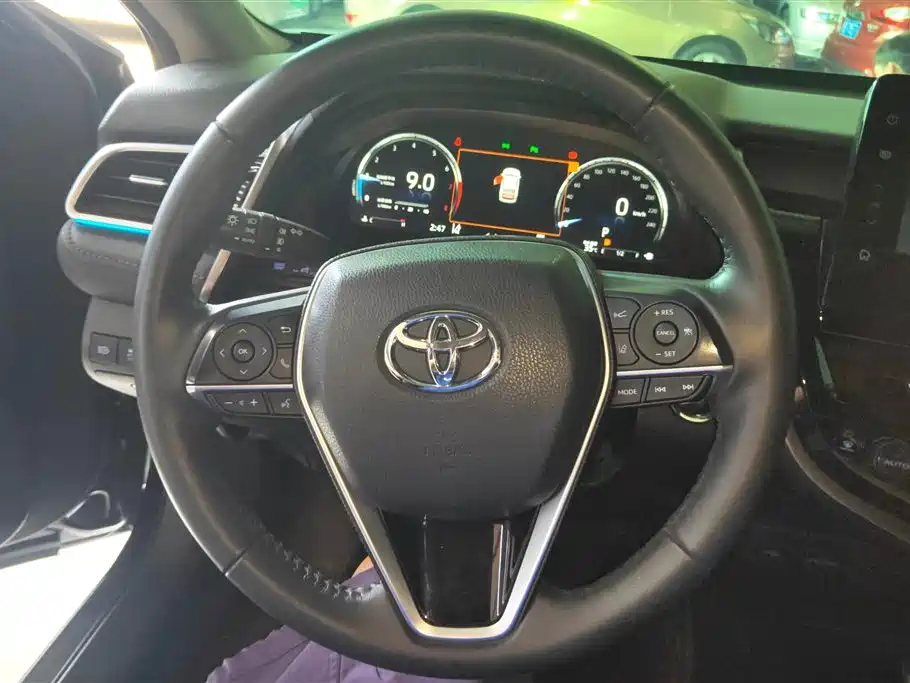Toyota Camry 2021 2.5G Luxury Edition фото 15