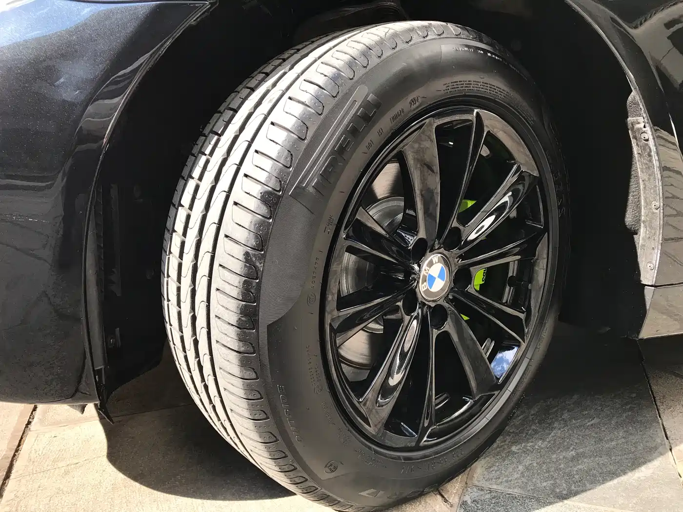 BMW 5 Series 2012 523Li Luxury фото 33