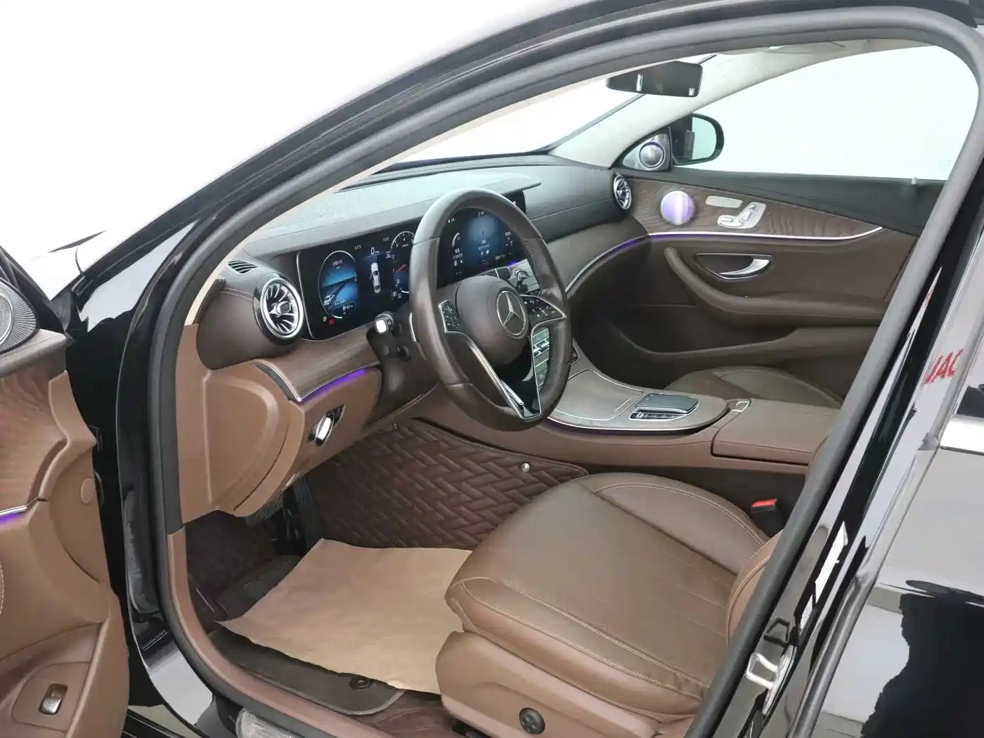 Mercedes-Benz E-Class 2023 Facelift E 300 L Luxury фото 4
