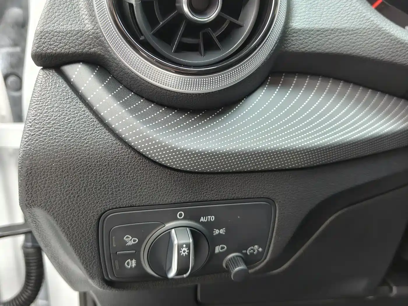 Audi Q2L 2023 2023 35TFSI Progressive Dynamic