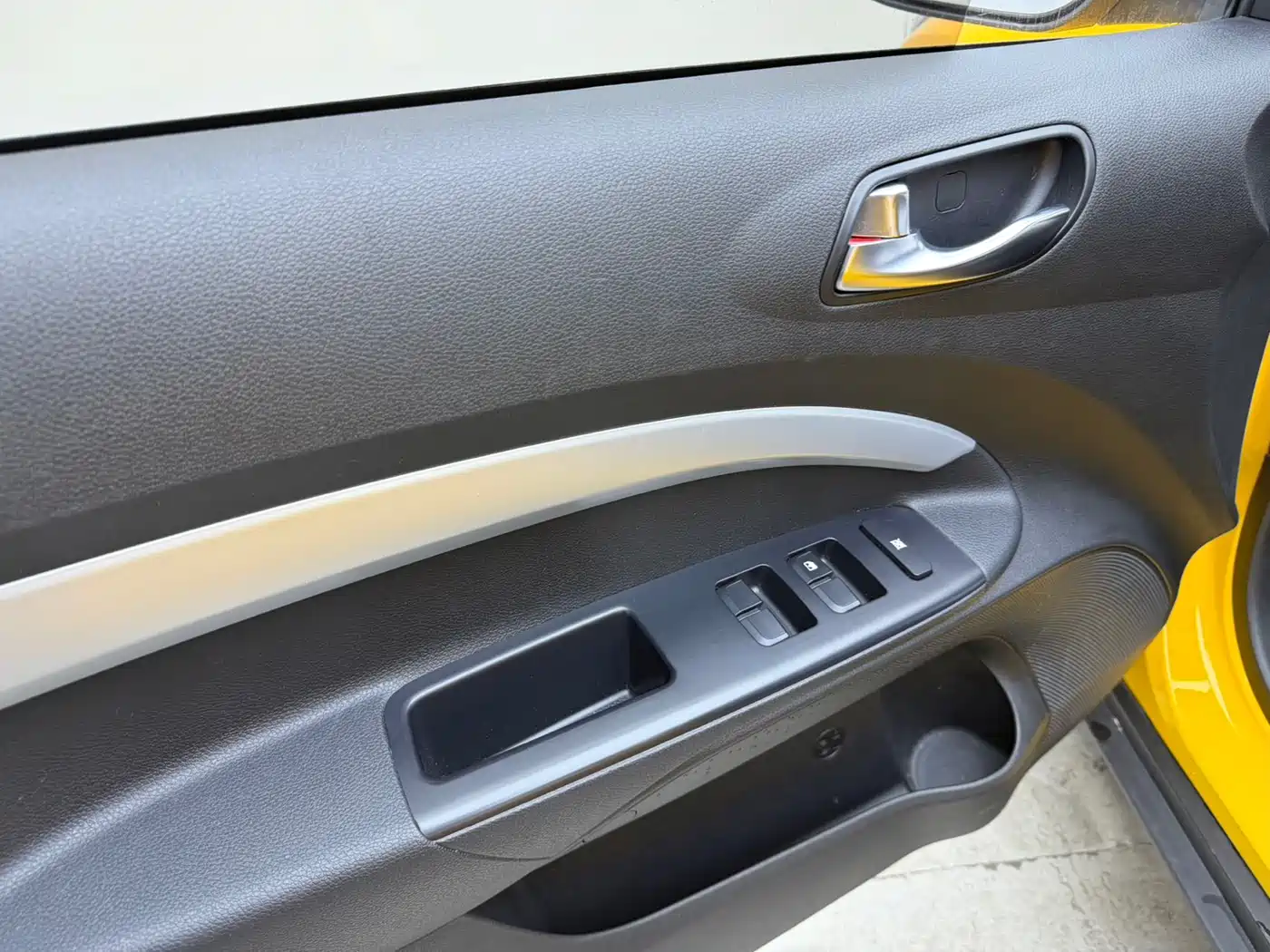 Kia KX1 2021 1.4L CVT Fun Sunroof Version фото 4