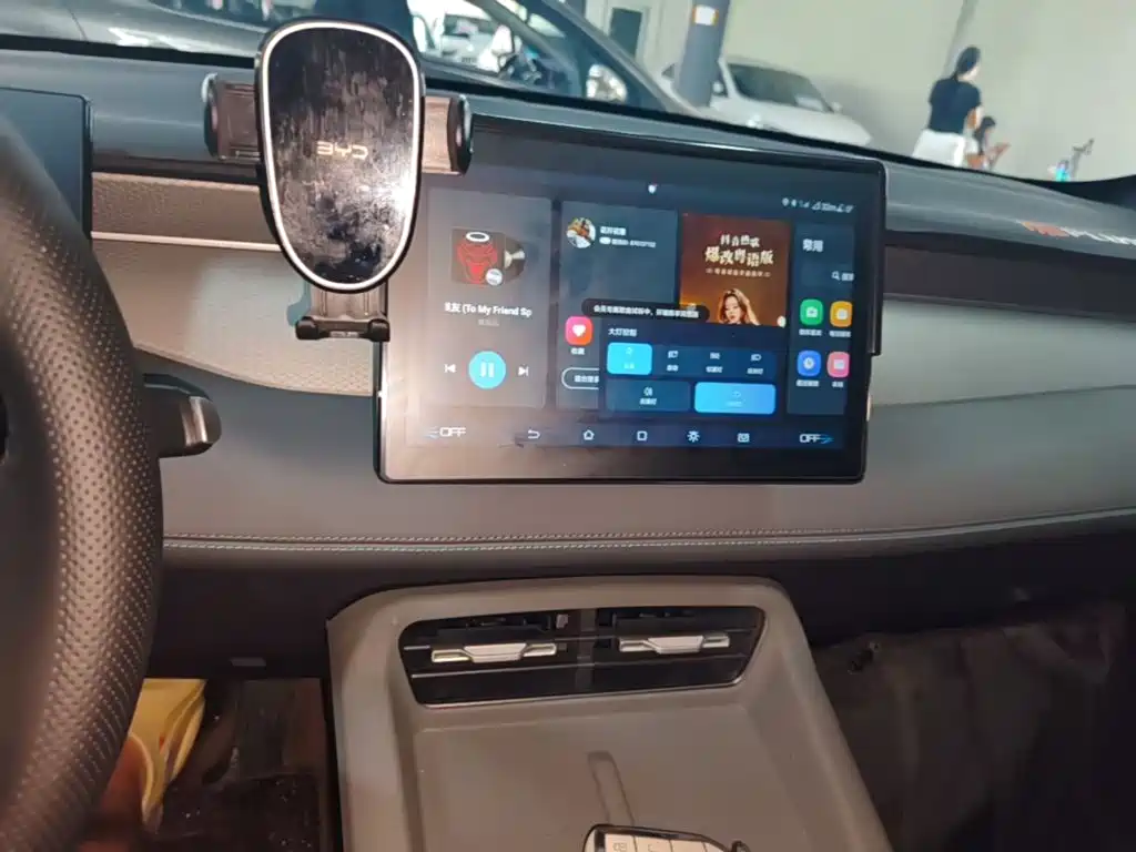 BYD Qin PLUS 2026 2026 DM-i Smart Edition 128KM Progressive