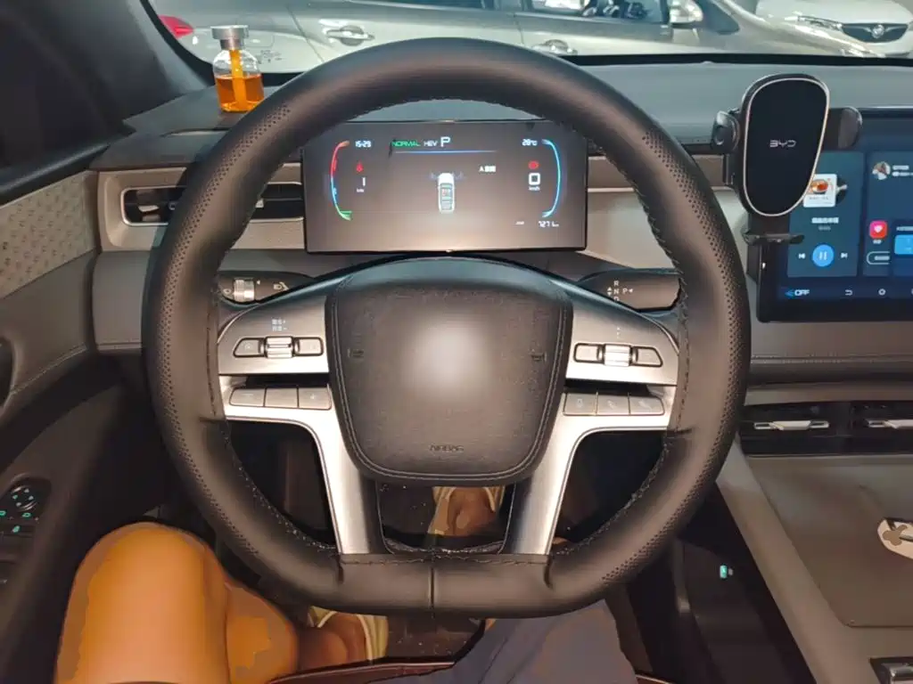 BYD Qin PLUS 2026 2026 DM-i Smart Edition 128KM Progressive