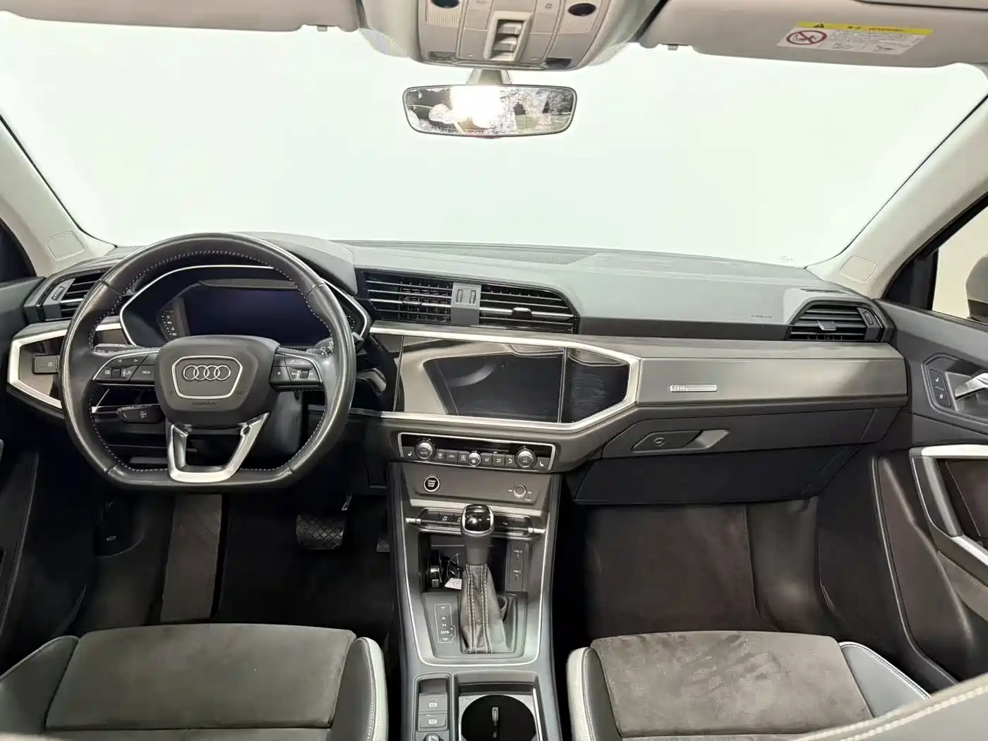 Audi Q3 2022 35 TFSI Fashion Dynamic фото 10
