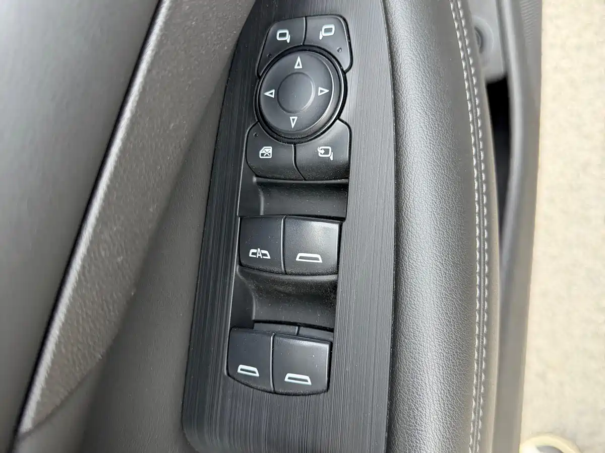 Buick LaCrosse 2018 Model 20T Elite Edition фото 15
