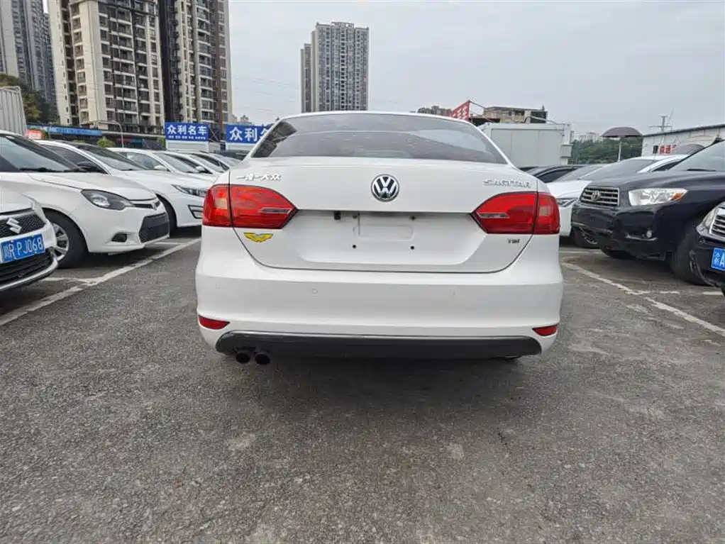 Volkswagen Sagitar 2014 1.4TSI Automatic Luxury фото 5