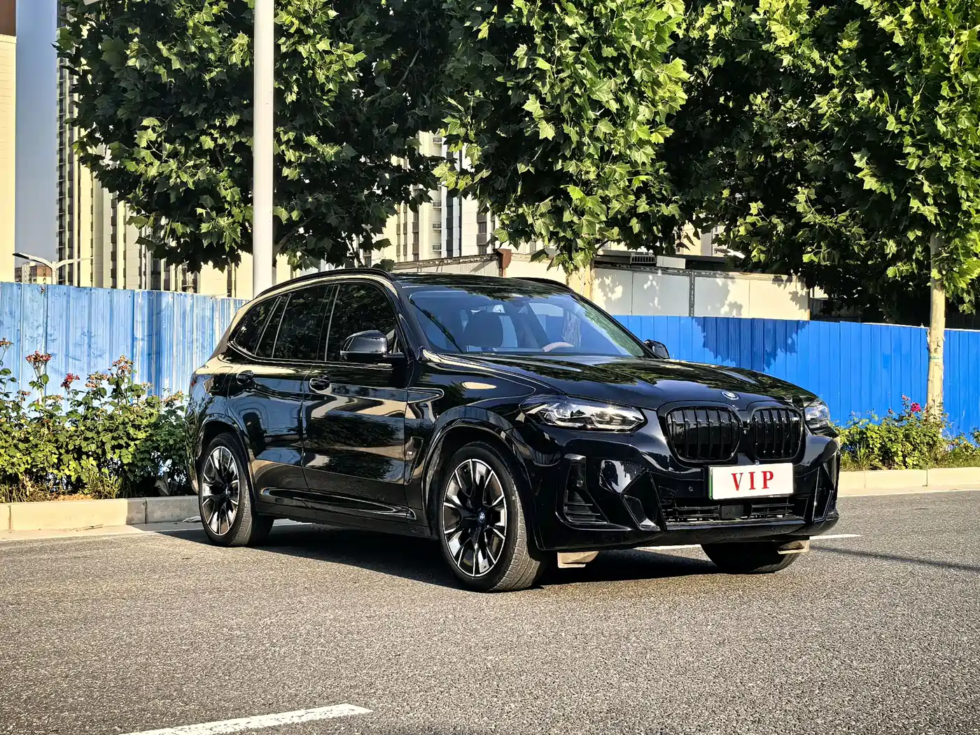 BMW iX3 2024 Innovation Leader фото 3