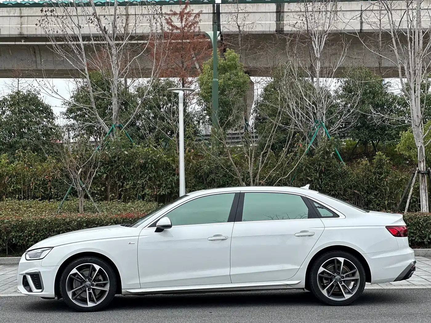 Audi A4L 2020 40 TFSI Fashion Dynamic Edition фото 7