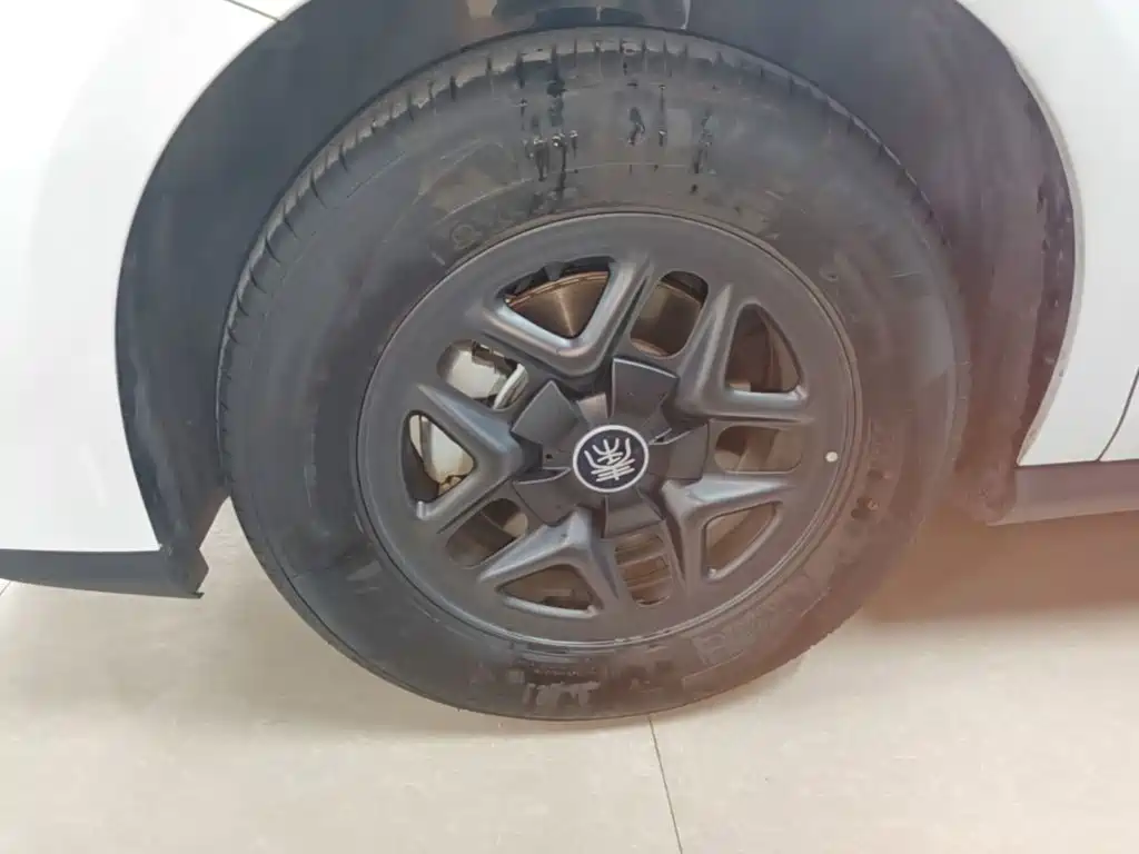 BYD Qin PLUS 2026 2026 DM-i Smart Edition 128KM Progressive