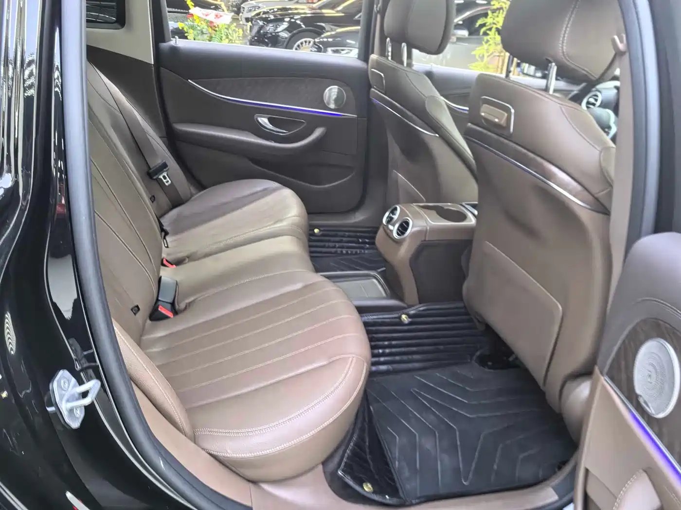 Mercedes-Benz E-Class 2019 E 300 L Fashion фото 14
