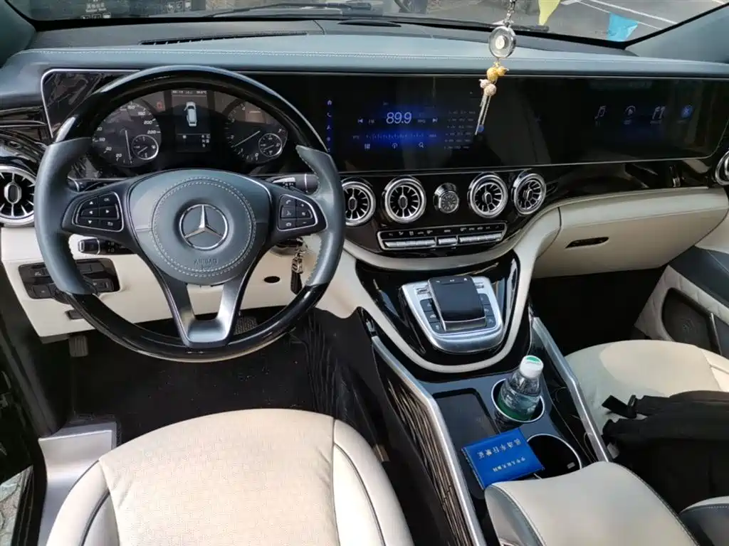 Mercedes-Benz Vito 2023 2.0T Business 7-Seater фото 16