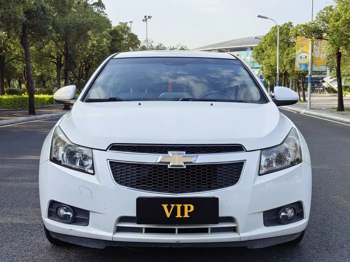 Chevrolet Cruze 2013 Model 1.6L SE AT фото 2