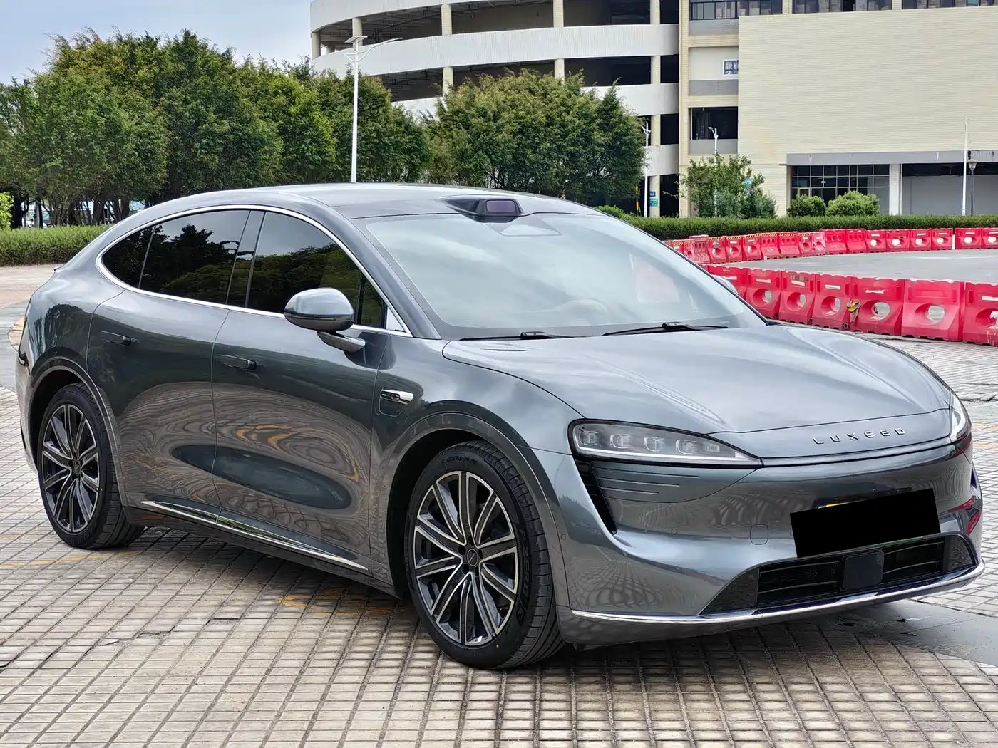 2026 Zhijie Luxeed R7
