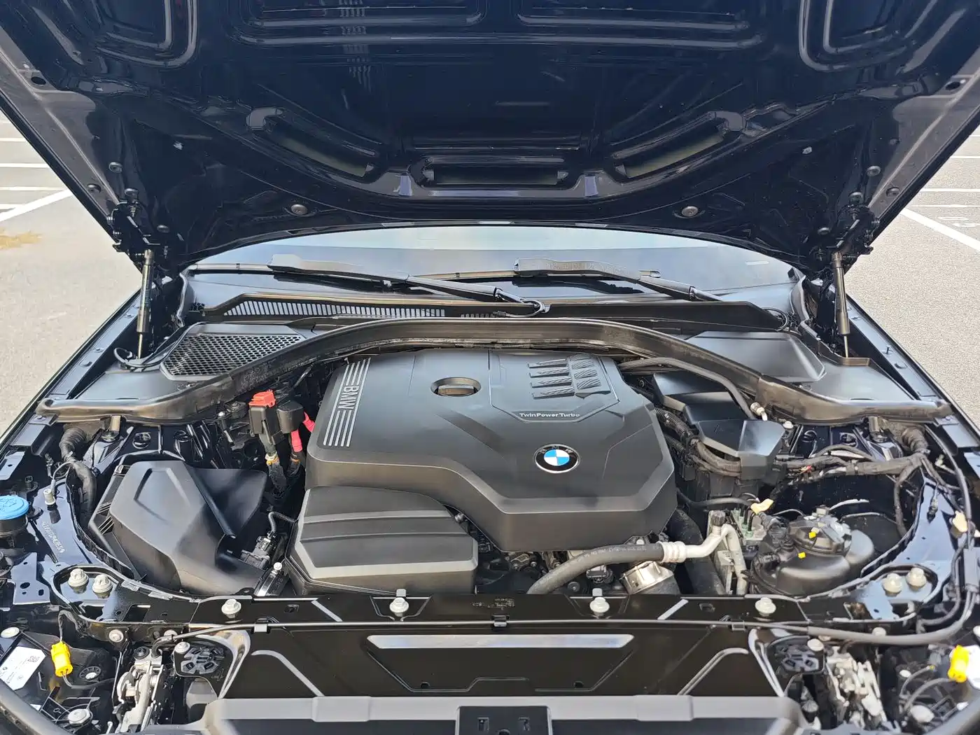 BMW 3 Series 2023 325i M Sport Black Night Package фото 16