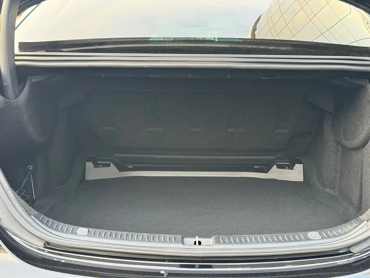 Mercedes-Benz E-Class 2019 E 300 L Fashion фото 7
