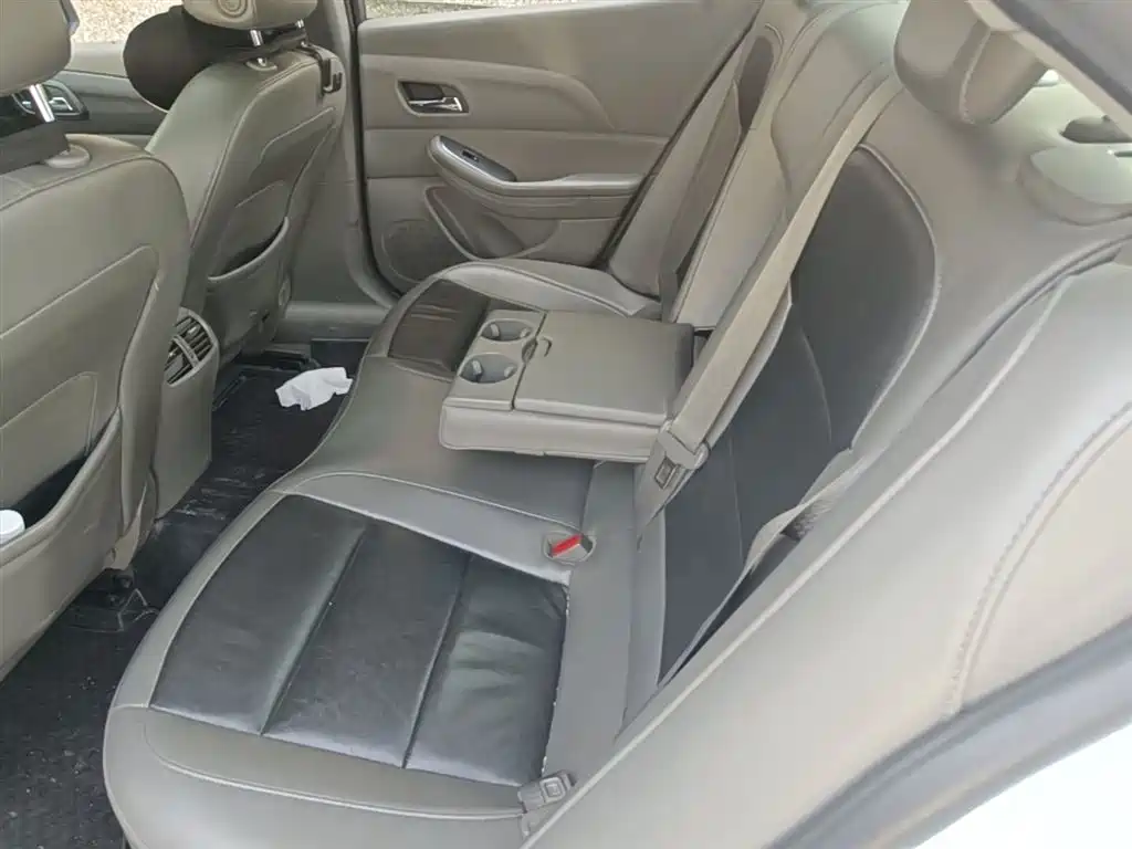 Chevrolet Malibu 2014 2.0L Automatic Luxury фото 17