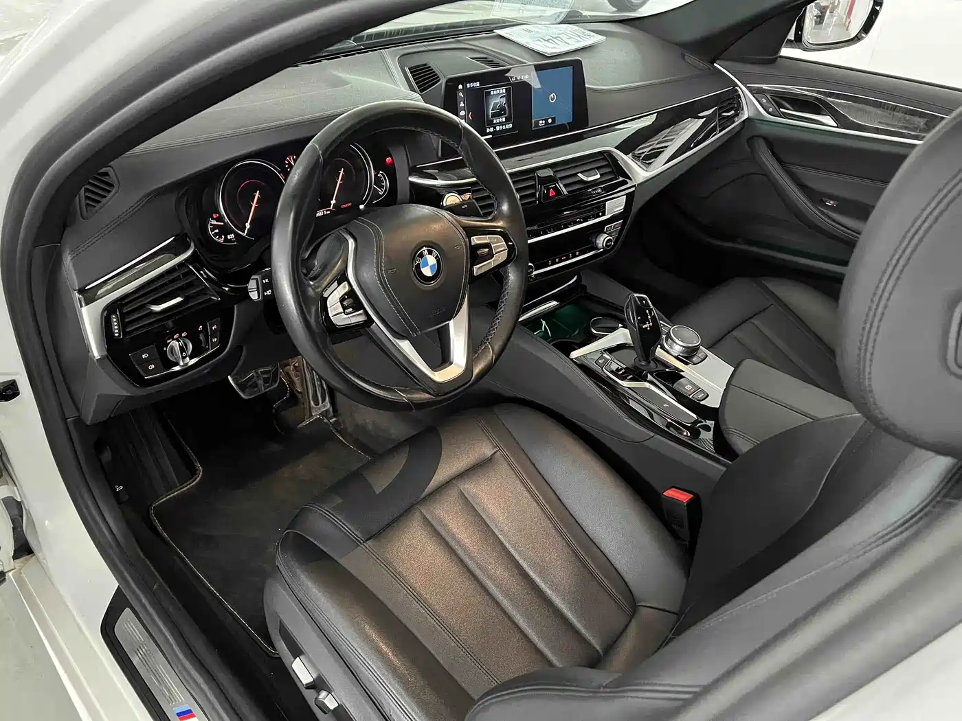 BMW 5 Series 2018 525Li M Sport Package фото 7