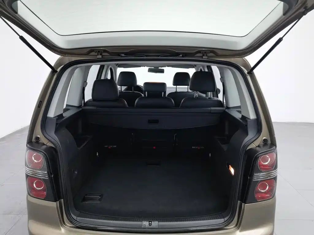 Volkswagen Touran 2015 2015 1.4T Manual Comfort Edition 5-seater