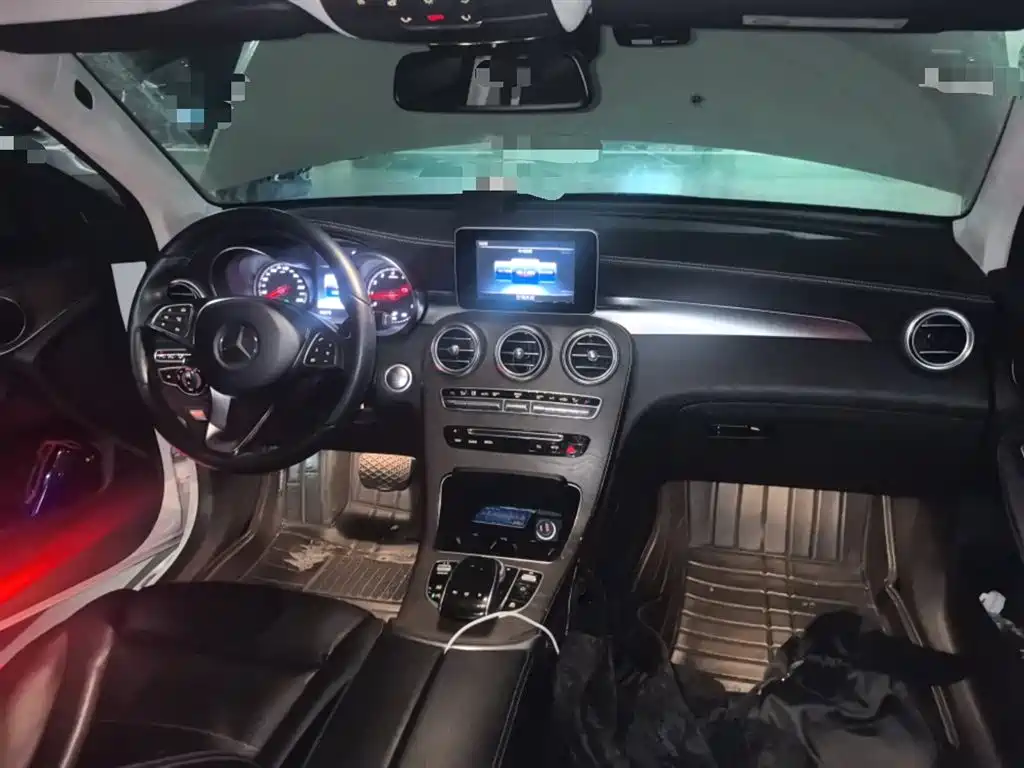 Mercedes-Benz GLC 2016 GLC 300 4MATIC Dynamic фото 13