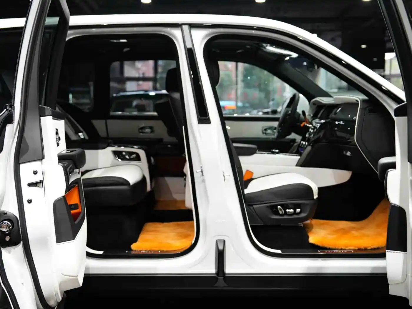 Rolls-Royce Cullinan 2022 2020 Black Badge