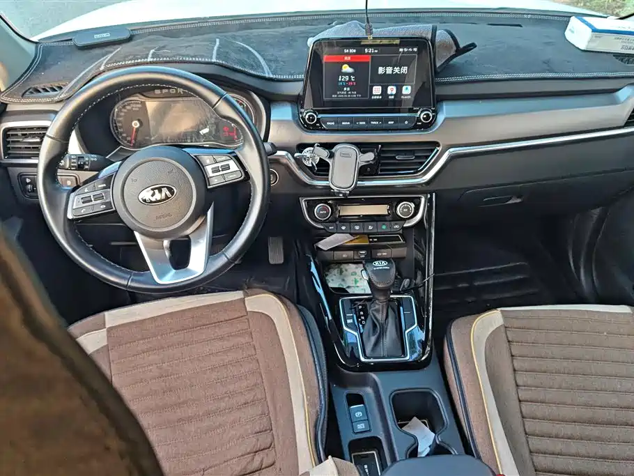 Kia Sportage 2019 2.0L Automatic Smart Luxury Edition фото 12