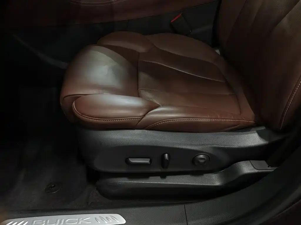 Buick Envision Plus 2016 28T 4WD Luxury фото 20