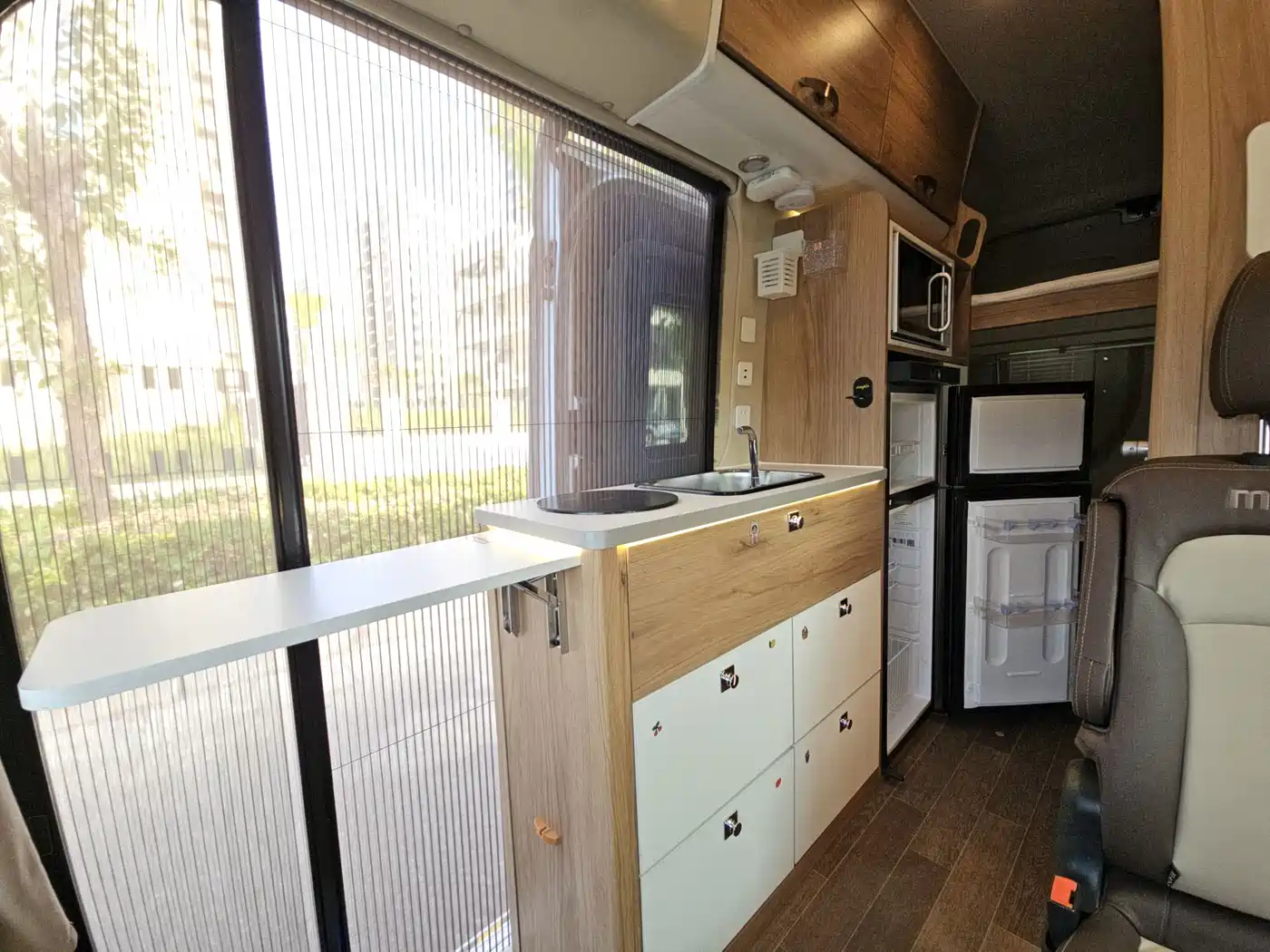Maxus MAXUS V90 RV 2021 2021 2.0T Traveler V90 Self-contained Type B RV Flagship Version