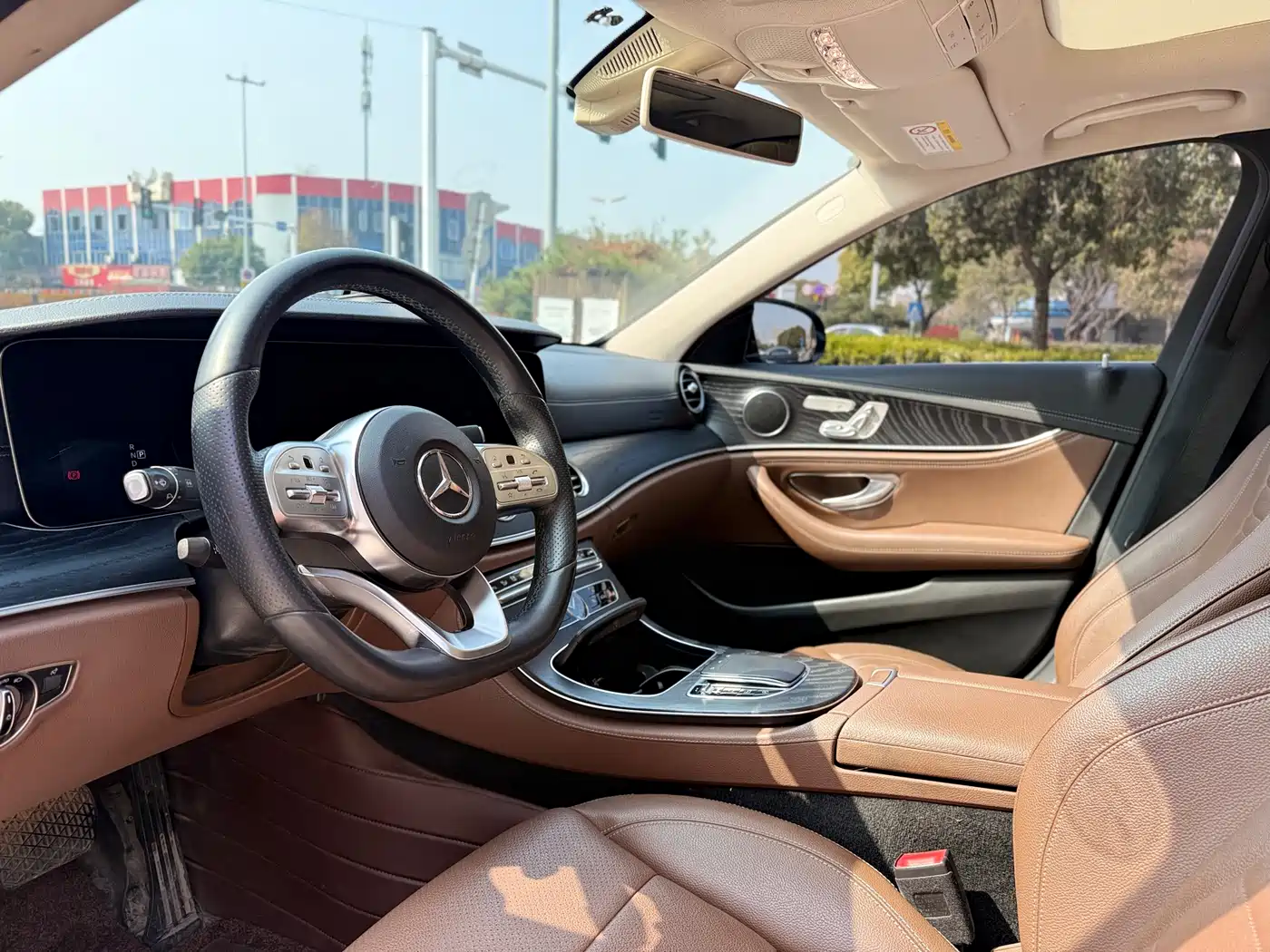 Mercedes-Benz E-Class 2019 E 300 L Sport Fashion фото 7