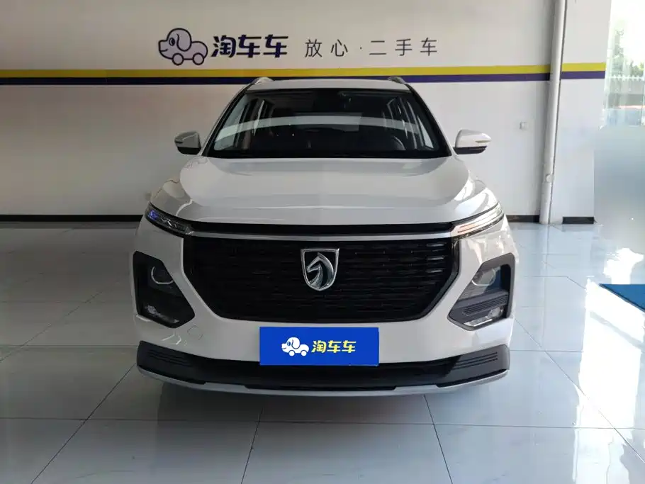 Baojun 530 2020 2020 1.5T Manual Luxury 7-seater