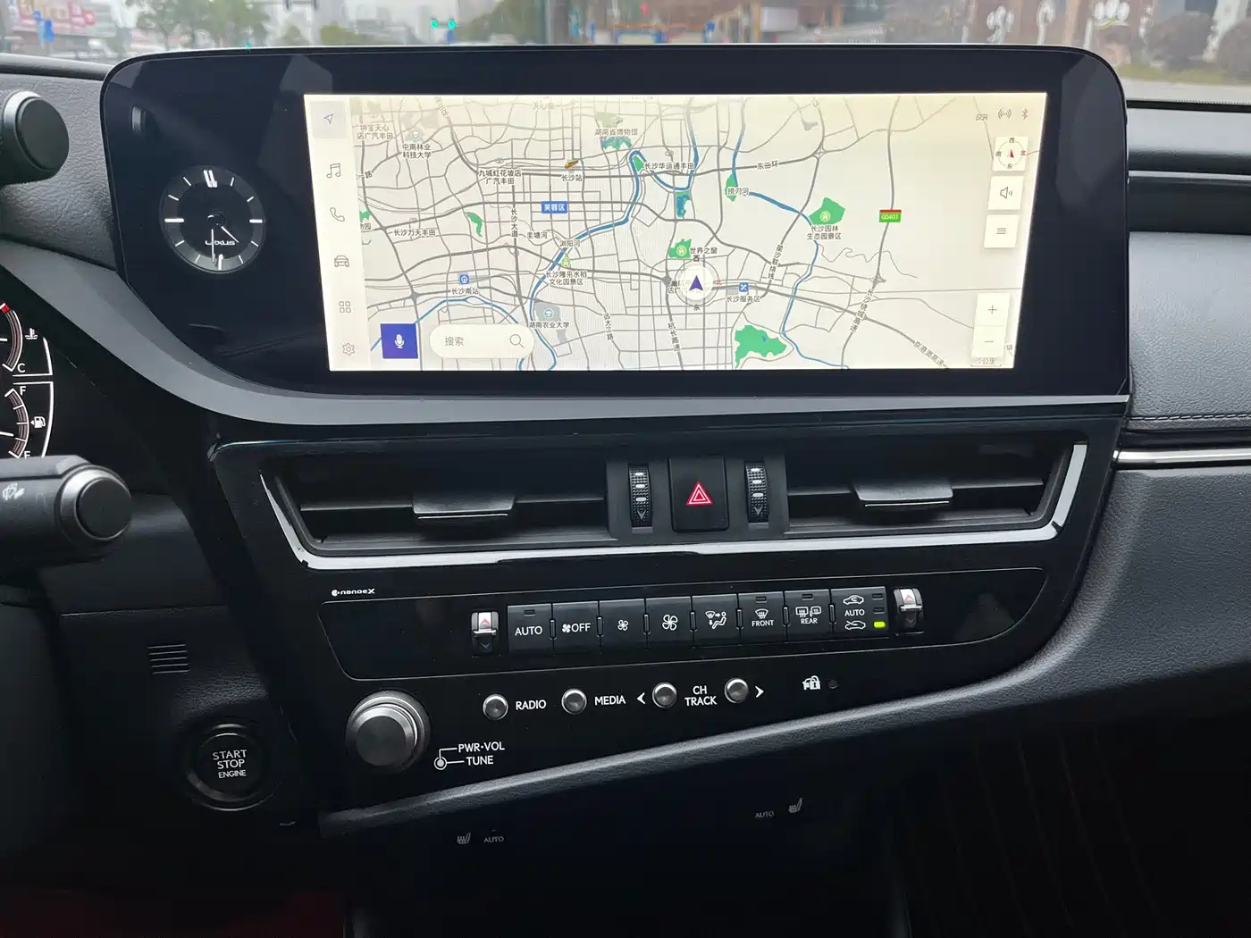 Lexus ES 2022 200 Excellence Edition фото 14