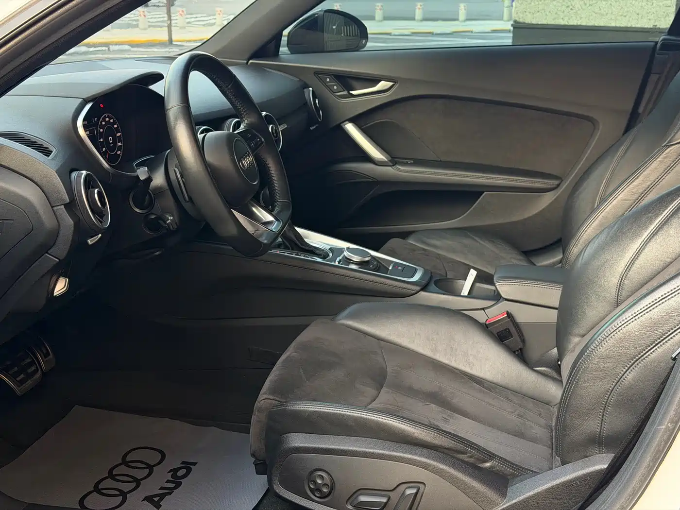 Audi TT 2017 TT Coupe 45 TFSI quattro фото 5