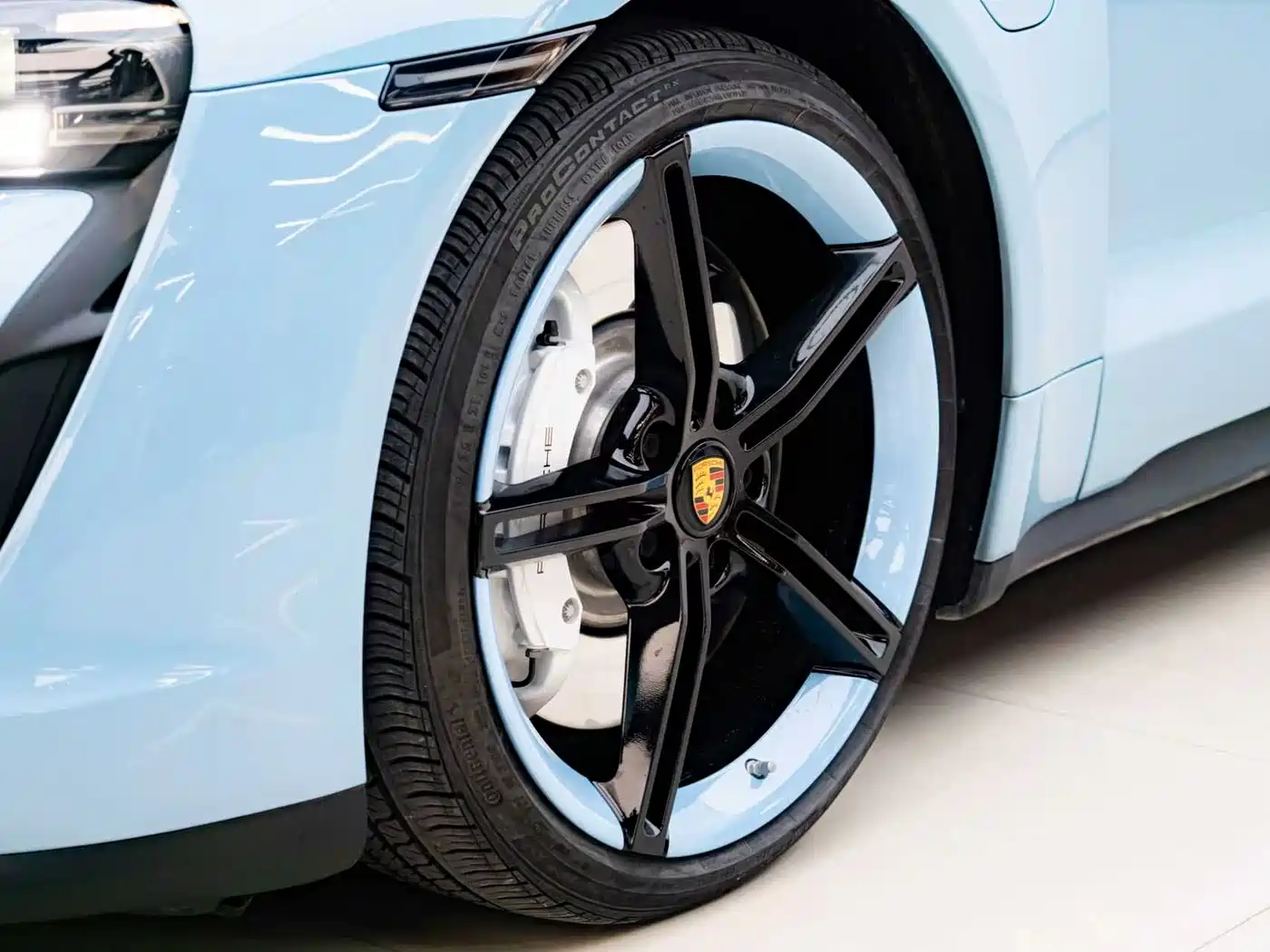 Porsche Taycan 2019 Taycan 4S фото 10