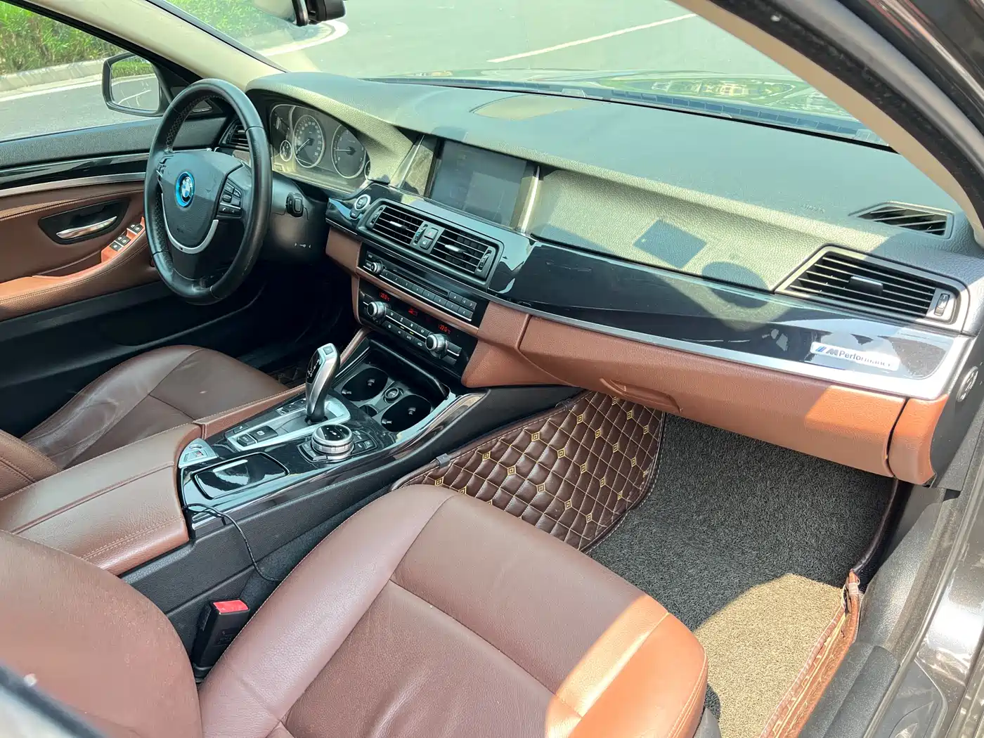 BMW 5 Series 2014 520Li Elegance фото 14