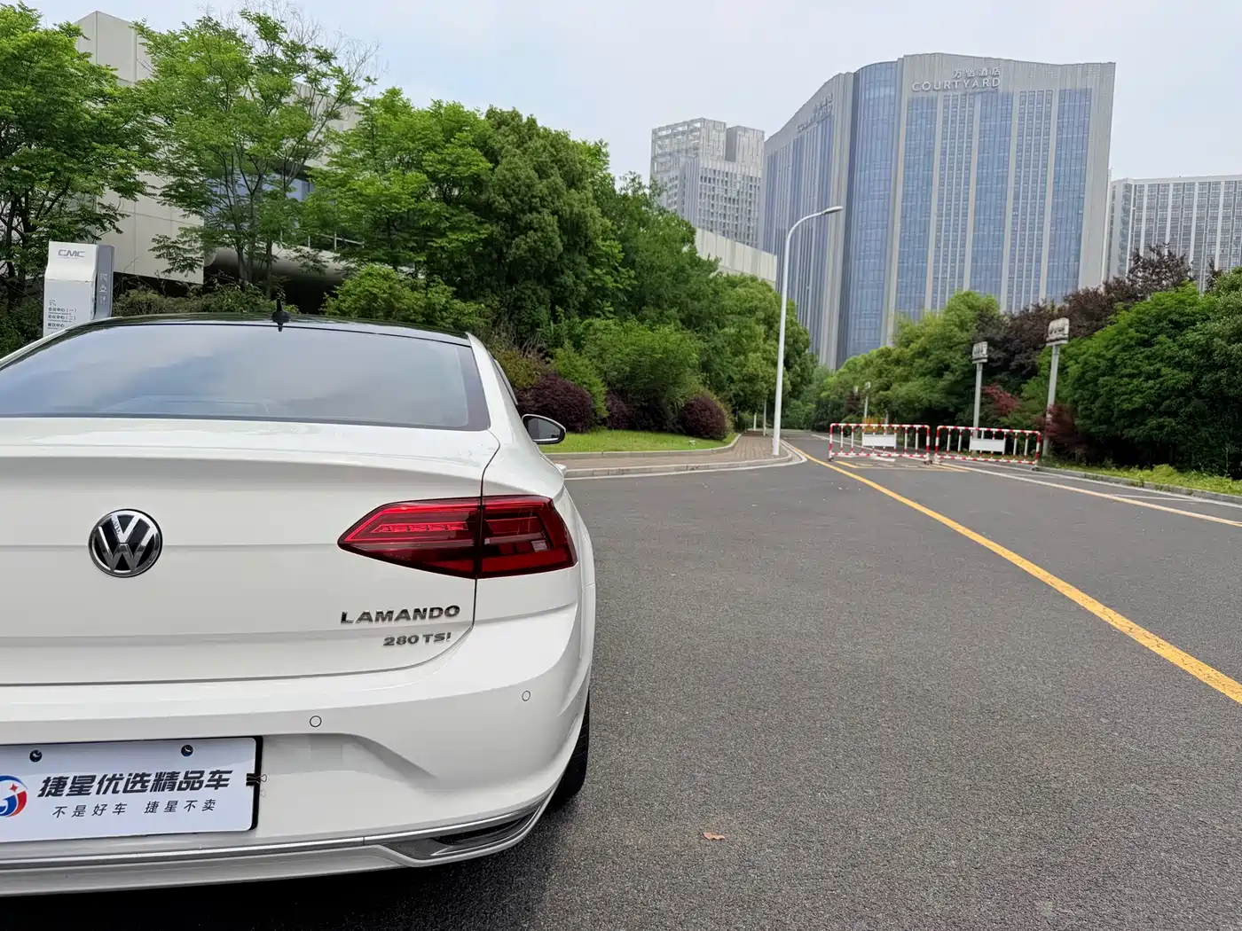 Volkswagen Lamando 2019 280TSI DSG Luxury Edition China V фото 10