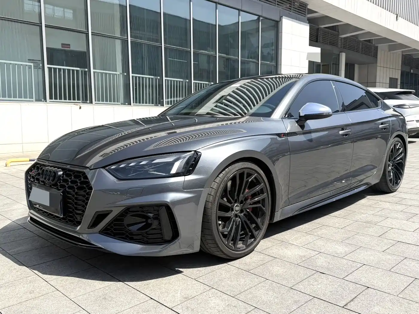 Audi RS 5 2023 Model RS 5 2.9T Sportback Dark Gold Edition