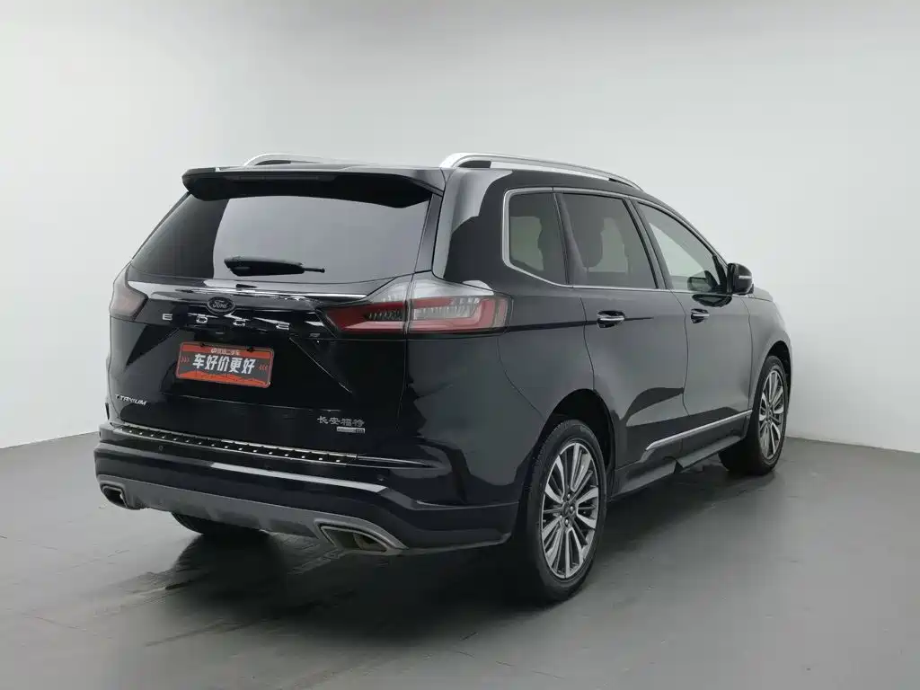 Фото 2 - Ford Edge