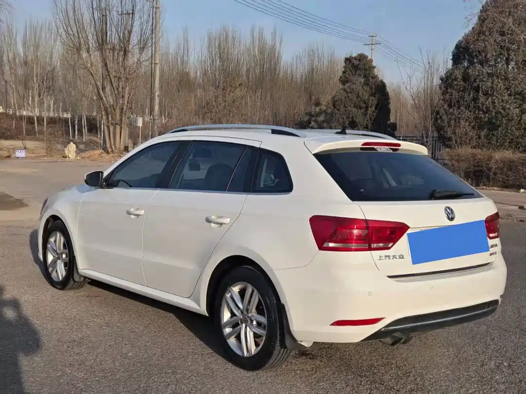 Volkswagen Lavida Tour 2017 230TSI DSG Comfort Edition фото 6