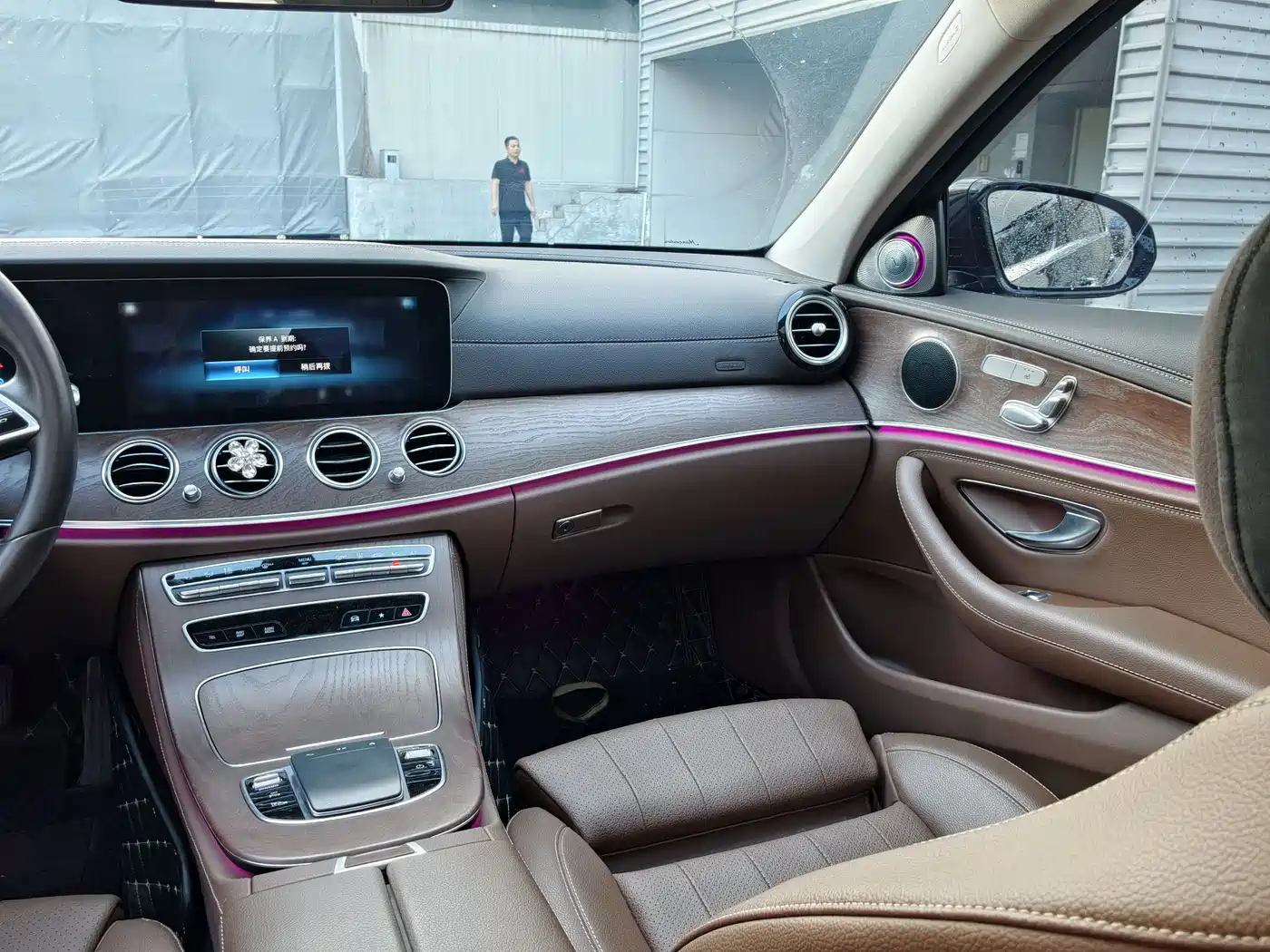 Mercedes-Benz E-Class New Energy 2022 Facelift E 350 e L Plug-in Hybrid Sedan фото 20