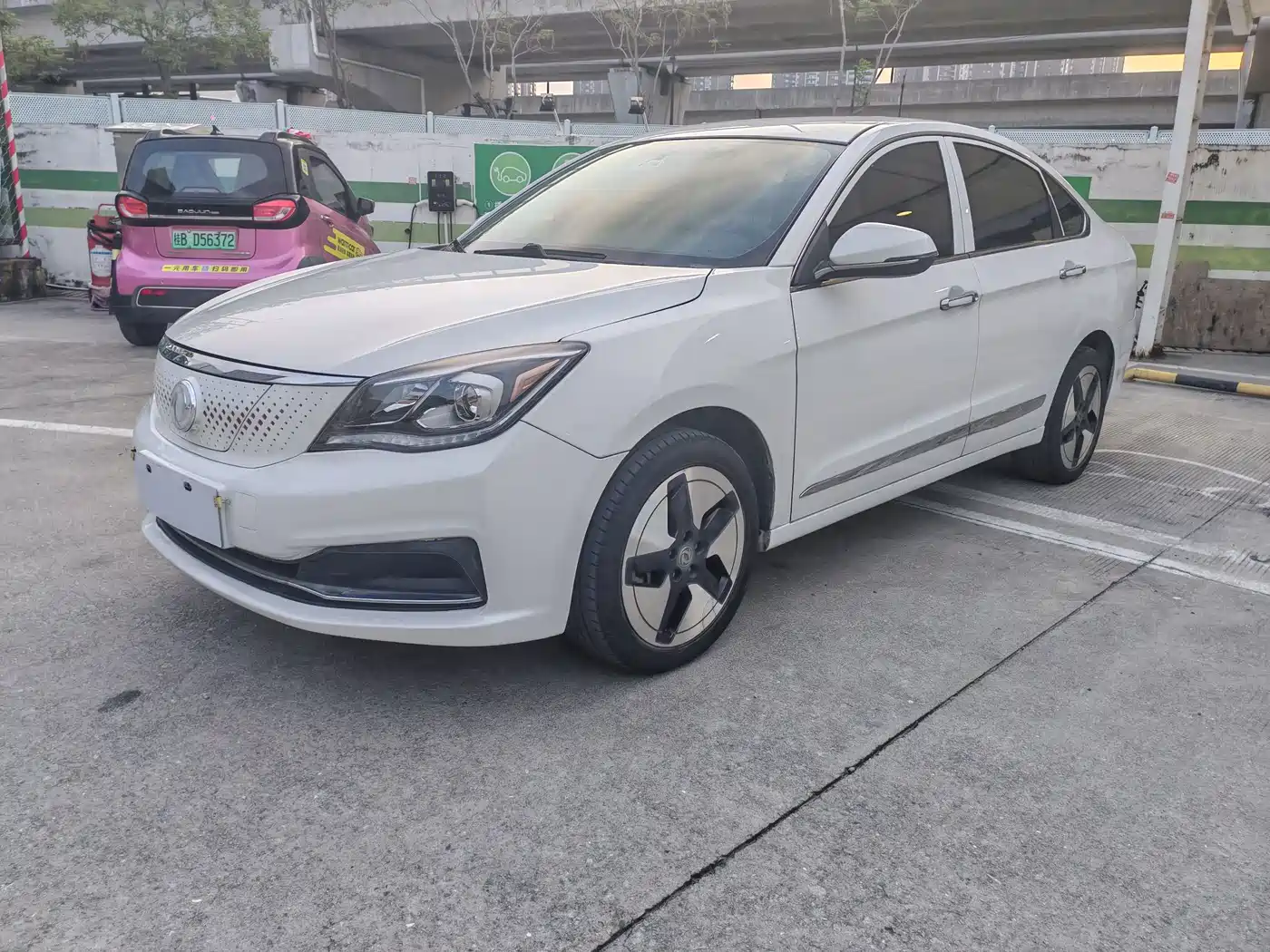 Dongfeng Aeolus Dongfeng Fengshen E70 2021 500 Premium Edition